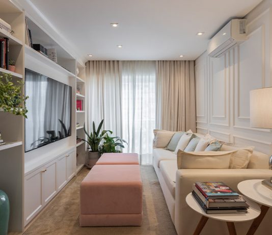 Eliane e Elora Ventura dão ar de contemporaneidade e sofisticação em apartamento de mais de 40 anos