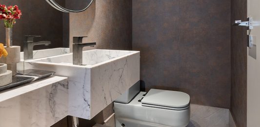 Amorim Cappellette reforma lavabo e deixa ambiente mais sofisticado