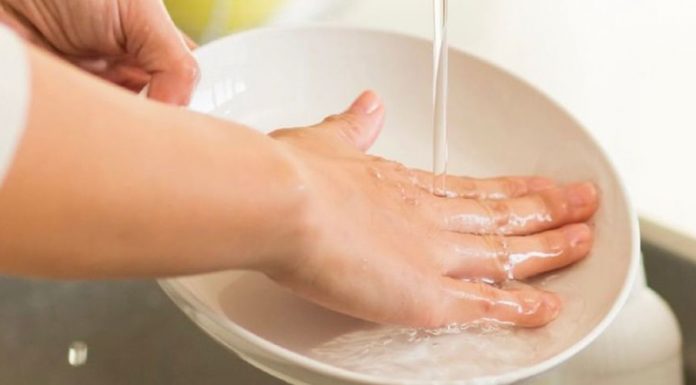 Torneiras Eletrônicas garantem o conforto das atividades na cozinha