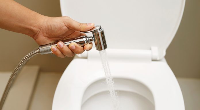 Confira 5 vantagens da Ducha Higiênica Hydraplus da Hydra