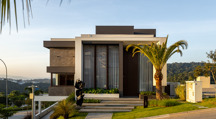 Leonice Alves é uma das profissionais destaque na Viva Magazine 2ª edição Projeto sobrado contemporâneo localizado em Genesis 2, Barueri/Alphaville de Leonice Alves