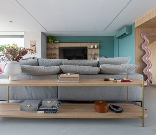 Um Lar Sob Medida: O Projeto de Mari Milani na 2ª Edição da Viva Magazine Projeto de Apartamento por Mari Milani