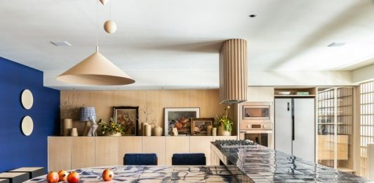 Mandril Arquitetura se destaca na 2ª edição da Viva Magazine, com projeto da CASACOR 2024 Projeto Cozinha Torno na CASACOR SP 2024