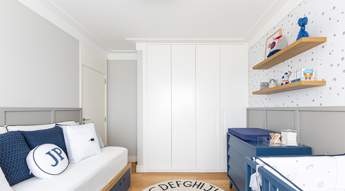 Estúdio Bena realiza transformação inspirada no universo espacial em quarto infantil Projeto Estúdio Bena | Quarto de Bebê