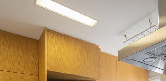 Projeto de Débora Toledo Transforma Studios em Apartamento Sofisticado na 2ª Edição da Viva Magazine Projeto de Studio de Débora Toledo
