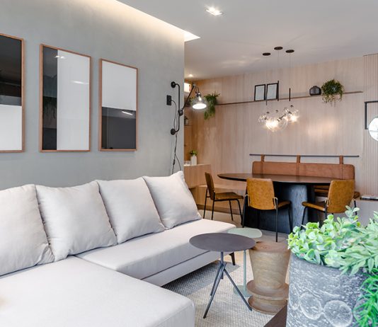 Integração e Funcionalidade: O Apartamento Decorado de 92 m² que é Destaque na Viva Magazine 2ª edição Ambiente do projeto do escritório Romanillos Arquitetura