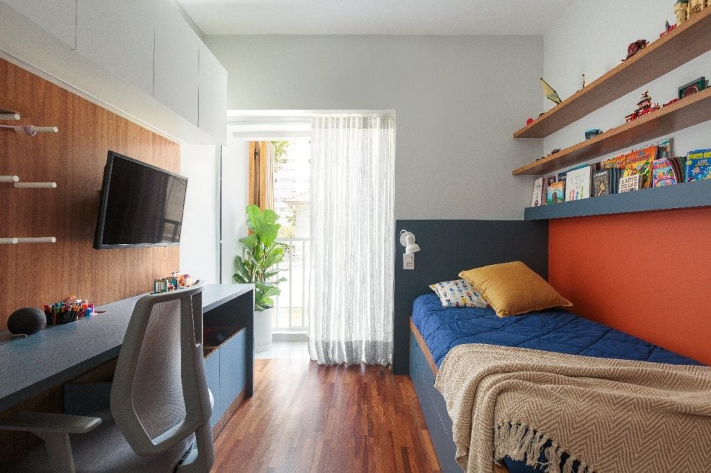 Projeto: Estúdio Maré| Quarto do filho com ponto de estudo 