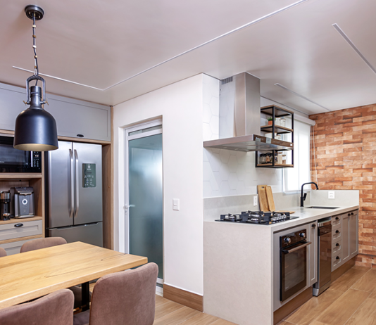 Arquitetura prática: dicas para facilitar o dia a dia e a manutenção do lar Cozinha do projeto da arquiteta Cristiane Schiavoni