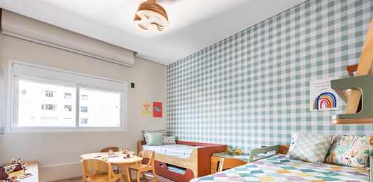 Quarto versátil e atemporal para todas as idades Projeto: Anne Save |Quarto de hóspedes foi pensado pela arquiteta para receber os netos e amigos do casal
