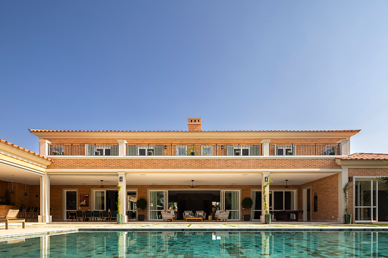 Projeto: Rogério Luciani | Arquitetura em estilo toscano na Fazenda Vila Real, em Itu.