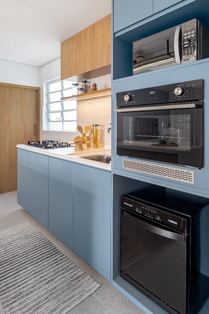 Projeto: Intu Arquitetura | A cozinha passou a se conectar com outros espaços da casa.