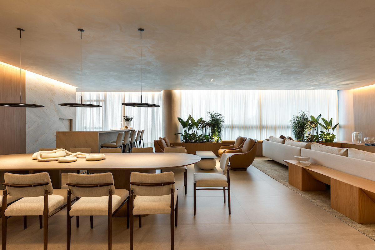 Projeto: Bo.arch Studio | Em 288m², o apartamento traduz o conceito de um verdadeiro respiro metropolitano.