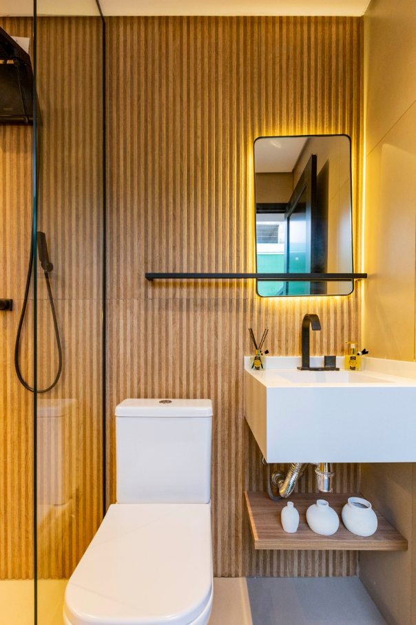 Painel ripado transforma espaços simples em projetos marcantes – Foto: Mariana Camargo | Projeto: Leticia Garin Arquitetura