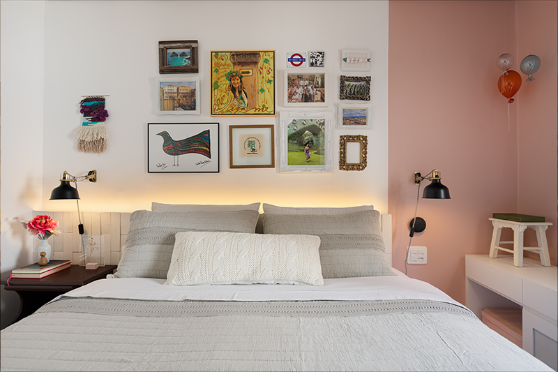 Projeto: Studio Monfré | O dormitório abriga uma cama queen e um closet espaçoso.