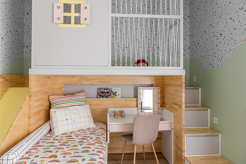 Projeto: Cilene Lupi | Projeto compacto mostra que mesmo espaços reduzidos podem se transformar em um cantinho de estudos eficiente.