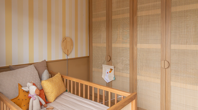 TT Interiores transforma antigo home office em espaço infantil pensado para crescer junto com a criança Projeto: TT Interiores | Antigo home office dá lugar a um quarto infantil de 10 m², com planejamento inteligente, soluções multifuncionais e estética atemporal pensada para acompanhar o crescimento da criança.
