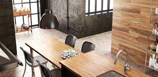 Roca amplia soluções para cozinhas e áreas gourmet na Expo Revestir 2026 Monocomando de mesa da coleção Glera para cozinha em “U”, acabamento cromado