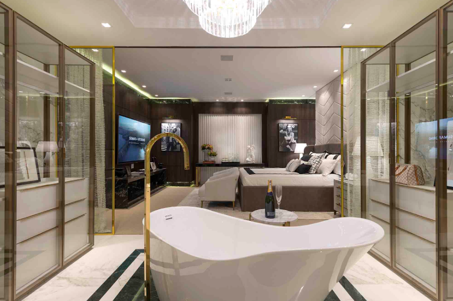 O planejamento inicial orienta todas as escolhas do projeto da suíte master – Foto: Lio Simas/CASACOR | Projeto: Leandro Sumar e Pedro Vitorino