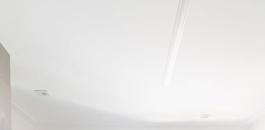 O que observar antes de escolher a cuba para a bancada da cozinha Do tipo de material até a sua posição na cozinha, a arquiteta Isabella Nalon revela os detalhes que analisa no momento de especificar a cuba certa para o projeto