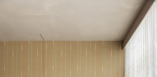 Arquiteta Paula Martins assina Casa Corcovado, espaço que traduz a bossa carioca em projeto residencial apresentado na 1ª Bienal de Arquitetura Brasileira Casa Corcovado traduz a leveza e a sofisticação da bossa carioca em um apartamento em São Paulo.